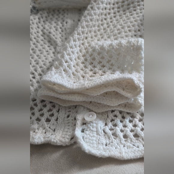 Cardigan - Picture 2 of 6